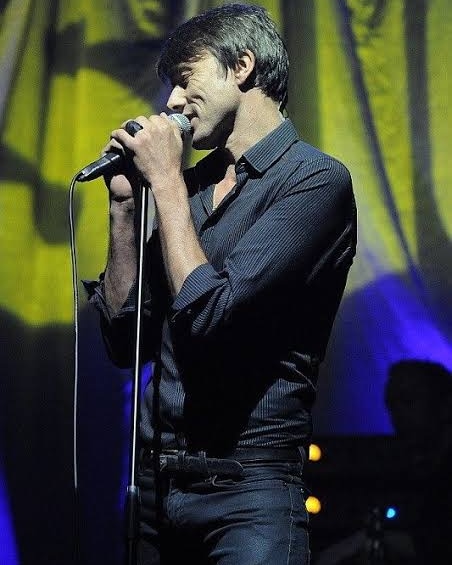 Happy bday Brett Anderson
Born : sep 29, 1967 