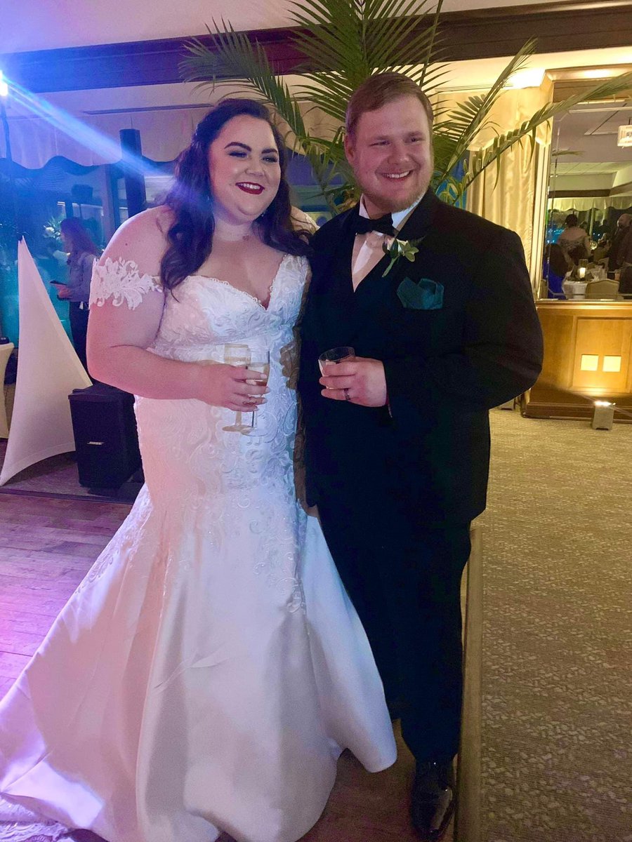 Mrs_NeiderBall's tweet photo. Y’all help me wish @Methodistprime a happy birthday! This man brings me so much joy, and I am so blessed to call him my husband. He has helped strengthen my faith, comforts me like no one else can, and can always make me laugh. Here’s to many more years of love with you ❤️🥂🎂 https://t.co/WzEiU0crNX