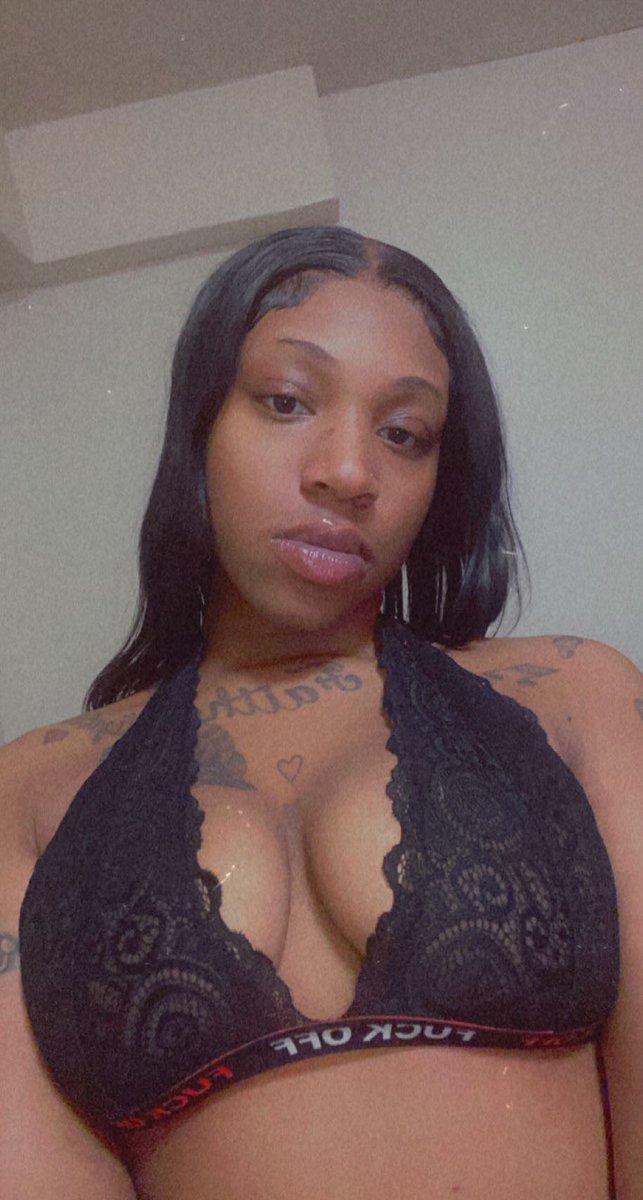 Thee_Real_Baee's tweet photo. Up watching Twitter p*rn 😮‍💨🥵🥶 https://t.co/O2TRN3Yqzw
