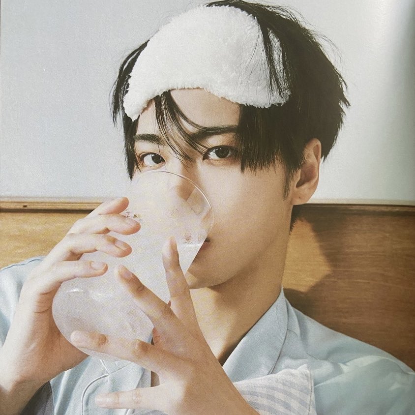 pshsource's tweet photo. this is dangerous territory park seonghwa https://t.co/Oyo1lldB9v