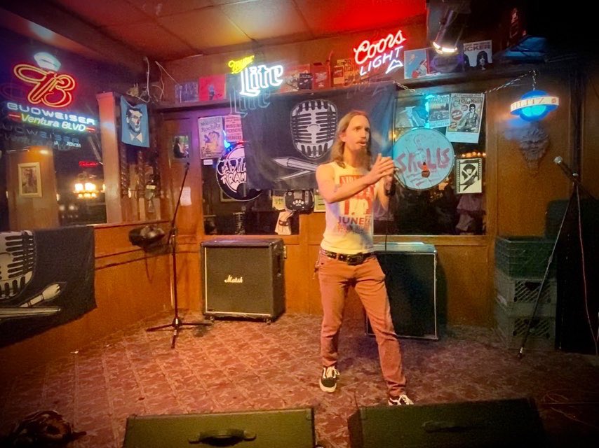 ShaneKenneyCmdy's tweet photo. Had a great time @soapboxopenmic 15th #anniversary show! Thanks @jasonbrain360 for creating this space &amp; @mauisugarmillsaloon for having us every week 😊 
#community #sanfernandovalley #divebar #standupcomedy https://t.co/IH2eFUBttQ