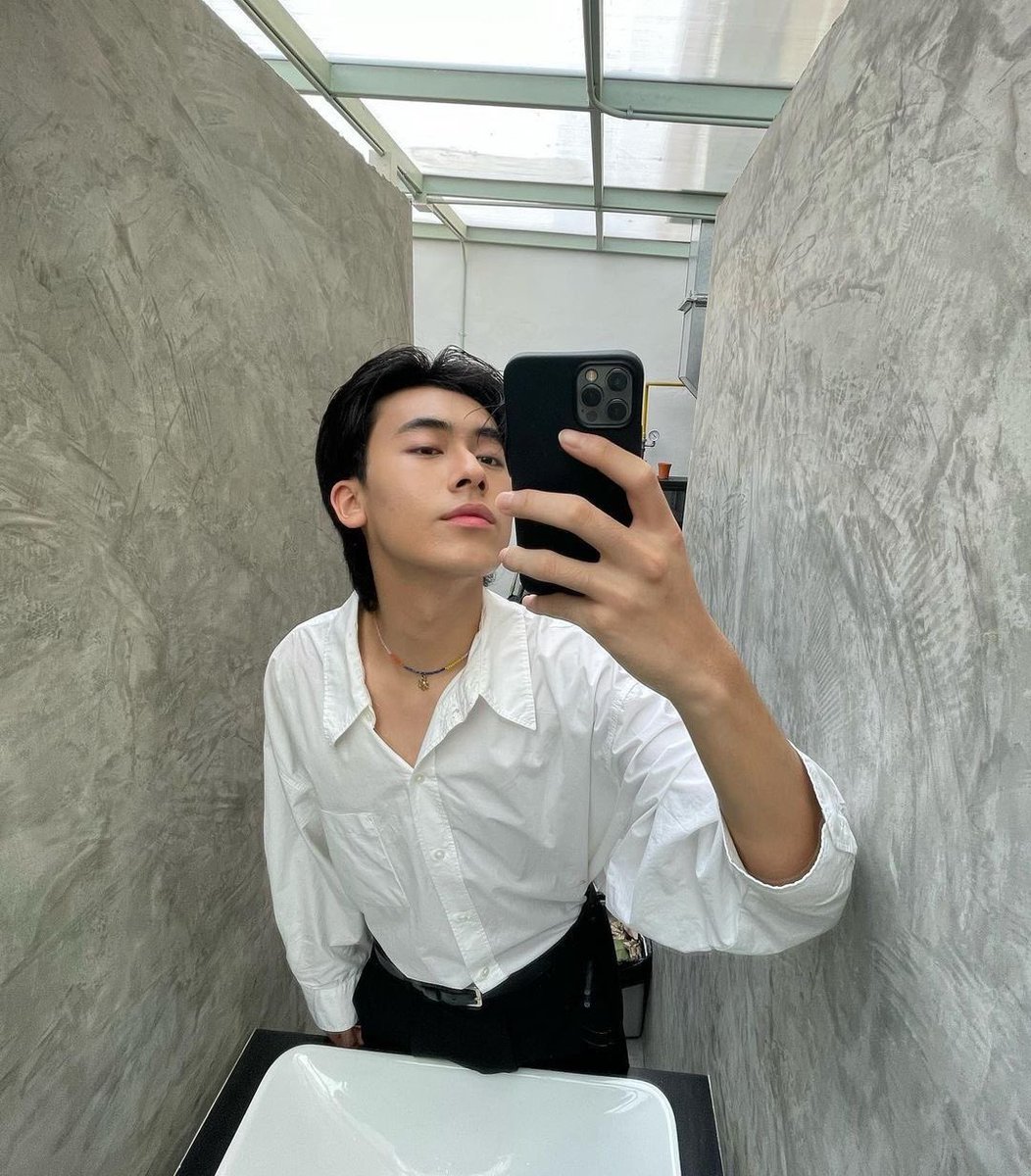 miyukiree's tweet photo. น้องกรมานหล่อด้วย ตลกด้วย เรียนก็เก่ง พูดจาดี มีสเน่ห์แพรวพราว ทัศนคติดี ร้องเต้นได้หมด เล่นดนตรีได้ แต่งเพลงก็ได้อีก กีฬาก็เป็น แฟชั่นโก้จ๊าบ มีความรับผิดชอบสูง นี่มันสุดยอดสเปคชัดๆ อยากให้น้องกรถูกค้นพบและมีคนชอบน้องเยอะๆเลย💖💗🤟🏼💘 https://t.co/QbAQkangEM