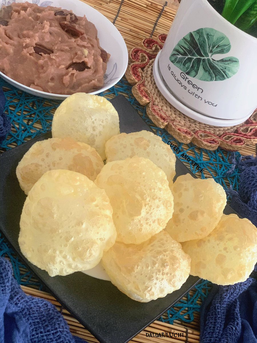 Somasray's tweet photo. #puffedbread #bengali style #vegfood CURRY AND SPICE: DALDAR LUCHI : https://t.co/Yli3mPzfG2 https://t.co/ieJoJbi9XF