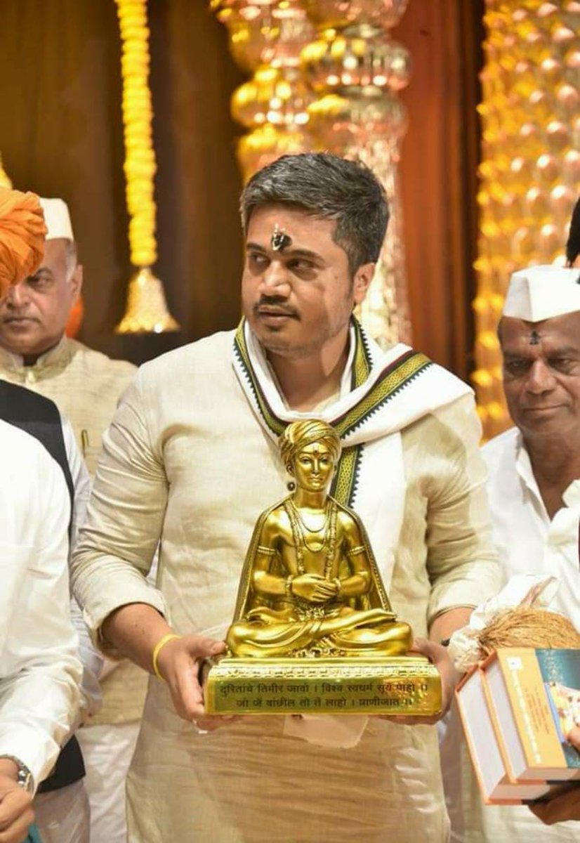 yfdmah's tweet photo. युवकांच्या अभ्यासपूर्ण संकल्पना सत्यात उतरवण्यासाठी सातत्याने प्रयत्नशील राहणारे, राज्याच्या कानाकोपऱ्यातील इत्यंभूत माहिती ठेवून व मदतकार्यास तत्पर राहणारे राष्ट्रवादी काँग्रेसचे तरुण आमदार रोहित पवार यांना वाढदिवसाच्या हार्दिक शुभेच्छा.
@RRPSpeaks https://t.co/mq9LFKCOWt