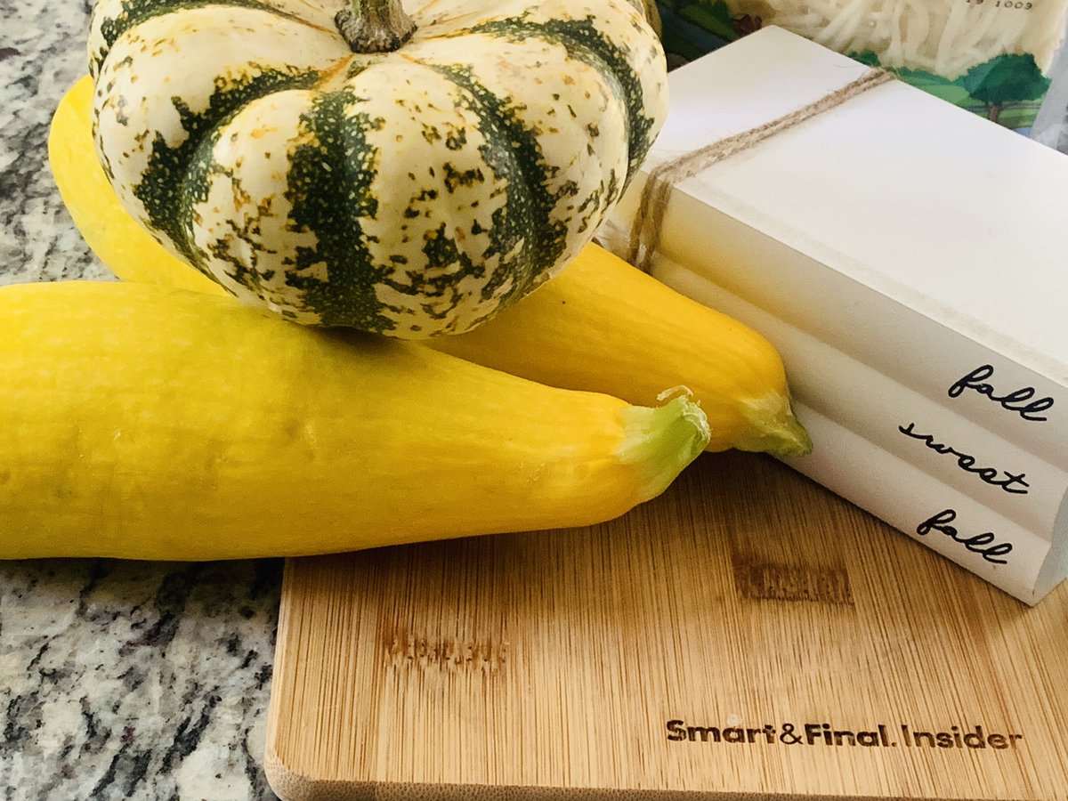 mamanoticias's tweet photo. Saborea lo mejor de esta temporada en @smartfinal   y disfruta mis calabacitas rellenas de carne molida, acompañadas de arroz.  
Receta aquí  https://t.co/Kaoo5fFGgN

#MySmartandFinal 🛒 https://t.co/R59GZ1Ih7b