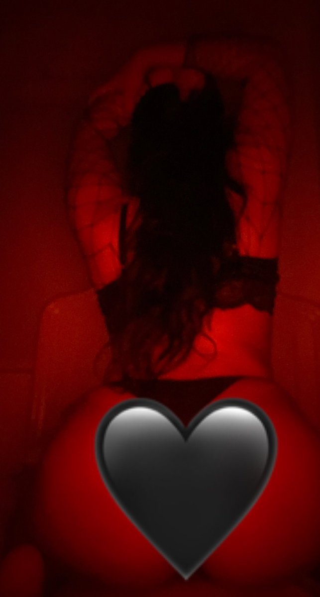 Charlies0Angels's tweet photo. @LeslliDion Wanna see more ? Click my link https://t.co/Fg8ey6ZLRg https://t.co/sO3ZEkiEkc