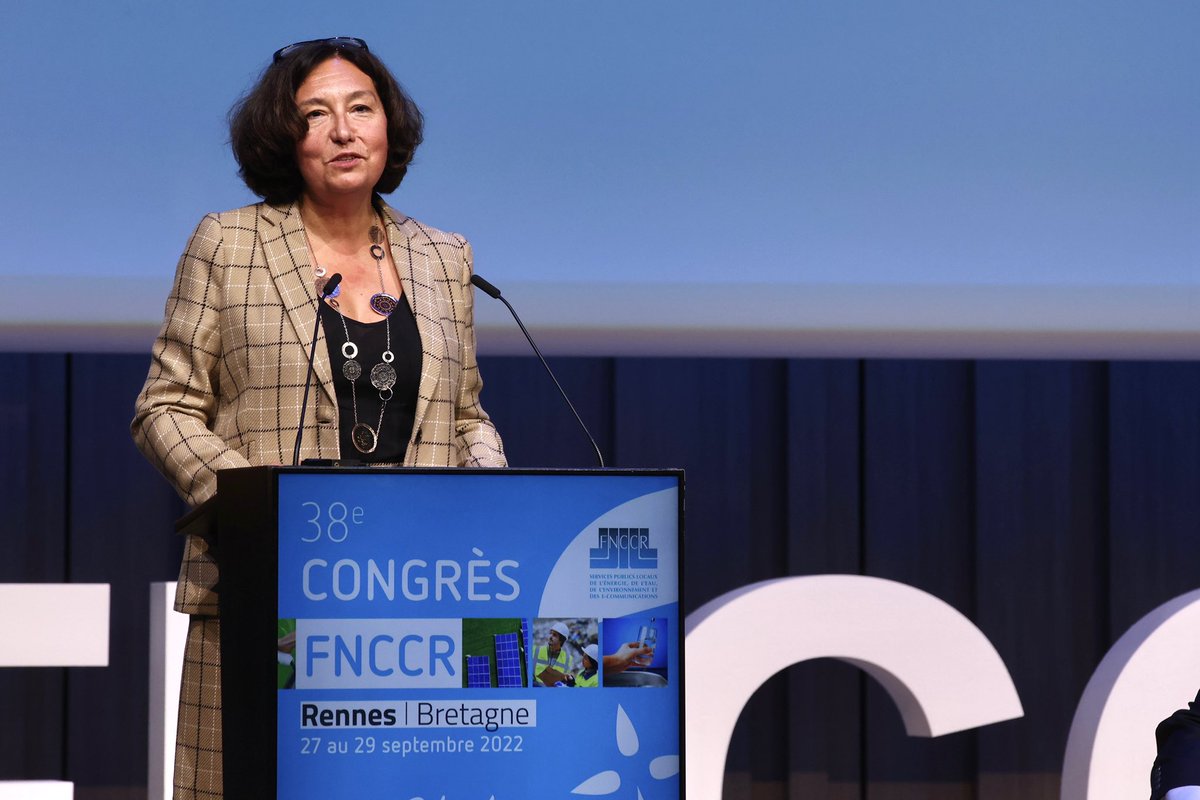 Merci à Xavier Pintat, président <a href="/fnccr/">FNCCR</a>, pour son invitation au congrès #FNCCR2022 où j’ai eu l’occasion d’évoquer l’urgence d’agir dans le contexte énergétique actuel, mais aussi de rappeler l’un des atouts majeurs dont la France dispose : les #GazRenouvelables.
#GRDF #Energie