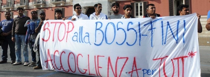 elbarahoui's tweet photo. Il Fascioleghista #Bossii, autore di una legge razzista che ha causato innumerevoli morti tra i #migranti, non é stato eletto, il popolo lo ha rifiutato. MA il suo partito ha protestato e, sorpresa! Scherziamo é eletto. La volontà popolare é elastica in #Italia. #democrazia https://t.co/U1xwLmla1C