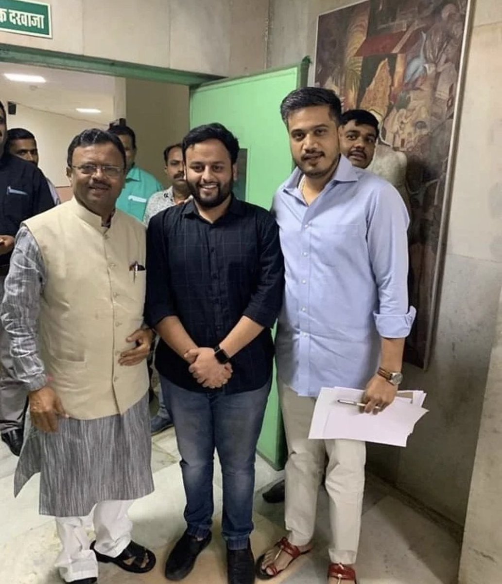 Gaurav Shingne (@shingne_gaurav) on Twitter photo कर्जत जामखेड विधानसभा मतदार संघाचे लोकप्रिय आमदार आदरणीय रोहित दादा पवार यांना जन्मदिनाच्या मनःपूर्वक शुभेच्छा..!💐
आपणास उदंड व निरोगी दीर्घायुष्य लाभो हीच प्रार्थना.🙏
<a href="/RRPSpeaks/">Rohit Pawar</a> कर्जत जामखेड विधानसभा मतदार संघाचे लोकप्रिय आमदार आदरणीय रोहित दादा पवार यांना जन्मदिनाच्या मनःपूर्वक शुभेच्छा..!💐
आपणास उदंड व निरोगी दीर्घायुष्य लाभो हीच प्रार्थना.🙏
<a href="/RRPSpeaks/">Rohit Pawar</a>