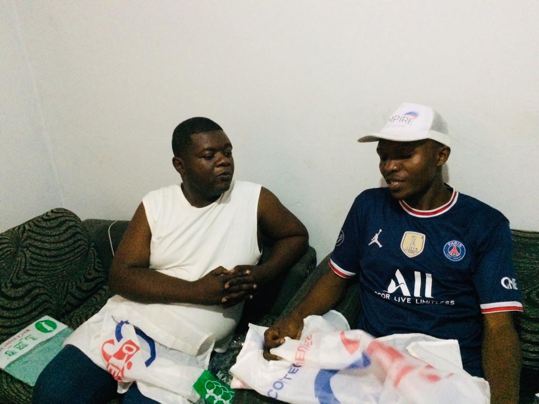 noka_narcisse's tweet photo. #kinshasa
Les originels du collectif des jeunes katumbistes #COJEKA parlaient des mises en place des mécanismes pour accompagner les mots de son président @moise_katumbi à #Kisangani désormais le travail se fera ds les rues & non ds les bureaux @bolengetenge @Moise2023 @NSimbeko https://t.co/ZvXlaDYl3f