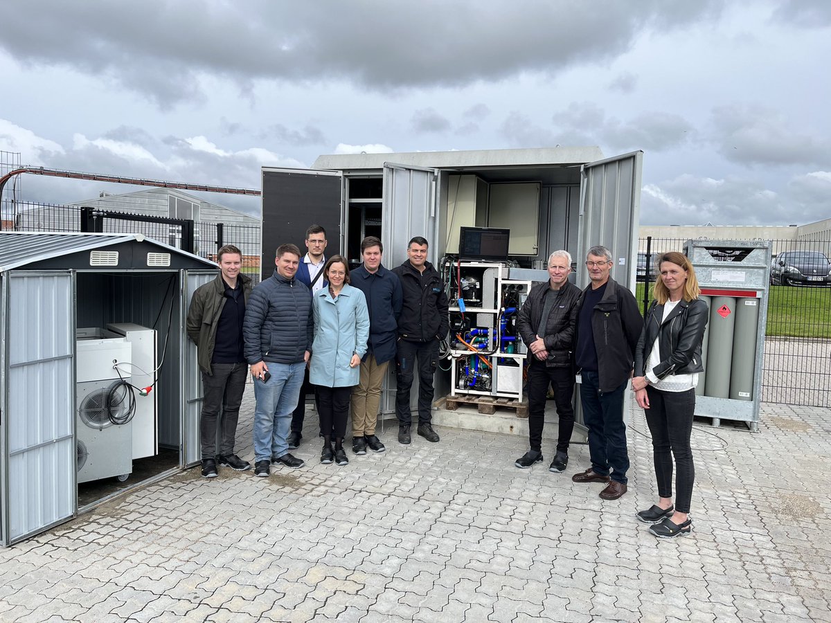 VirtualFcs's tweet image. M30 consortium meeting in Hobro, Denmark. 

Thank you for hosting us @BallardPwr! 🙂

@SINTEF @Univ_BFC @SOLARISBUSCOACH @Vivarail Banke Seam