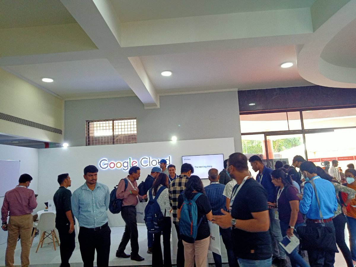 tejaswini_chile's tweet image. #OpenSource #OSI2022 conference..
We marked our attendance.

@chatwootapp