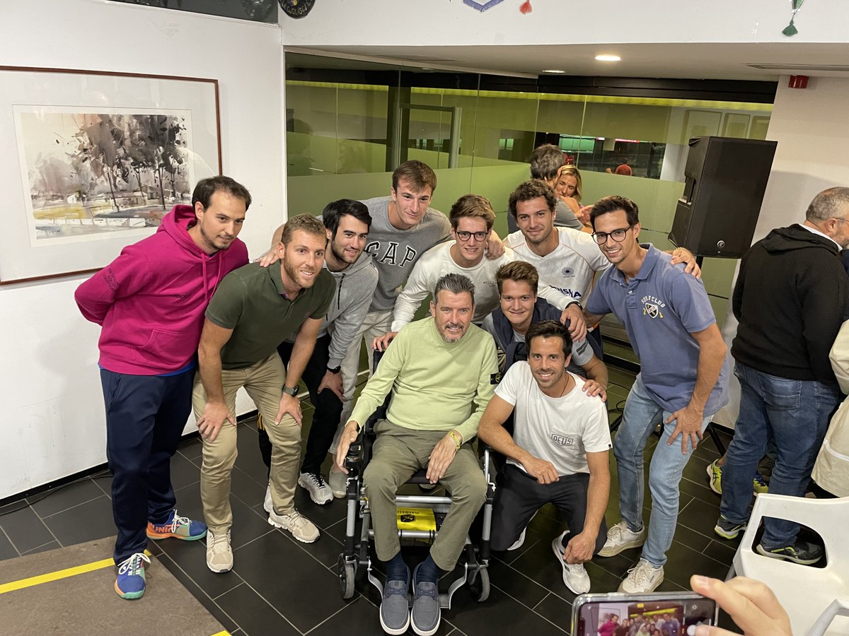 "D'on treu aquesta energia?", es preguntaven els jugadors de l'Atlètic de Terrassa.

👉Juan Carlos Unzué utilitza la seva veu en xerrades on emociona per tal de lluitar pels drets de les persones que pateixen ELA

✍️ <a href="/ARAtonipadilla/">Toni Padilla 🧅</a>

ara.cat/130_44b702