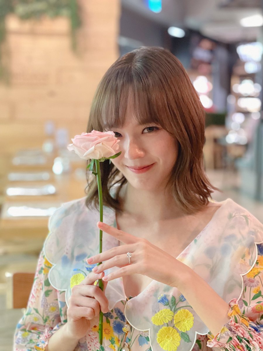 ขอบคุณพี่แดนน๊า หนูชอบมากเลยค๊า💍🥰 ตามไปดูคลิปเต็มที่ youtu.be/PFL8BgK0gMc นะ