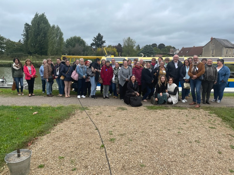 cnascentre's tweet photo. Magnifique réunion des correspondants #cnas ce mardi à #cuffy #CHER. Des nouveautés dans les domaines de #lenfance et des #loisirs plébiscitées ❤️et un déjeuner-croisière inoubliable avec passage sur le #pontcanal du #GUETIN.👏🙏 @CHARLESJP18 et son équipe.@CNAScentre https://t.co/XIBhYsVpJ9