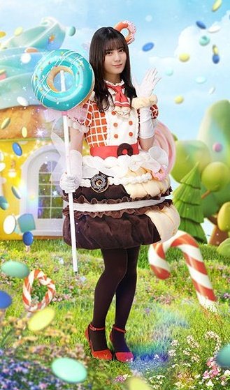 theblueslope's tweet photo. this outfit looks like it could be a punishment game #SAVE_HER https://t.co/JcUl8CD0Bz