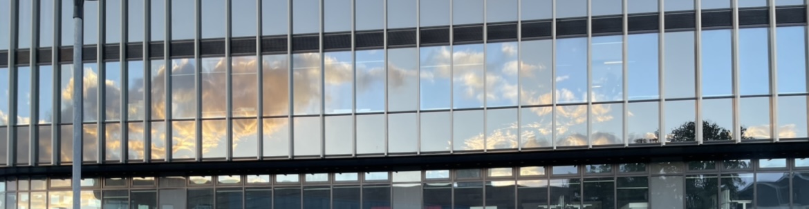 Caged clouds...? Great evening light <a href="/yr_egin/">Canolfan S4C Yr Egin</a> but what was happening underneath <a href="/UWTSD_FilmMedia/">UWTSD BA Adventure Filmmaking</a> ? <a href="/StudyUWTSD/">Study with UWTSD</a>