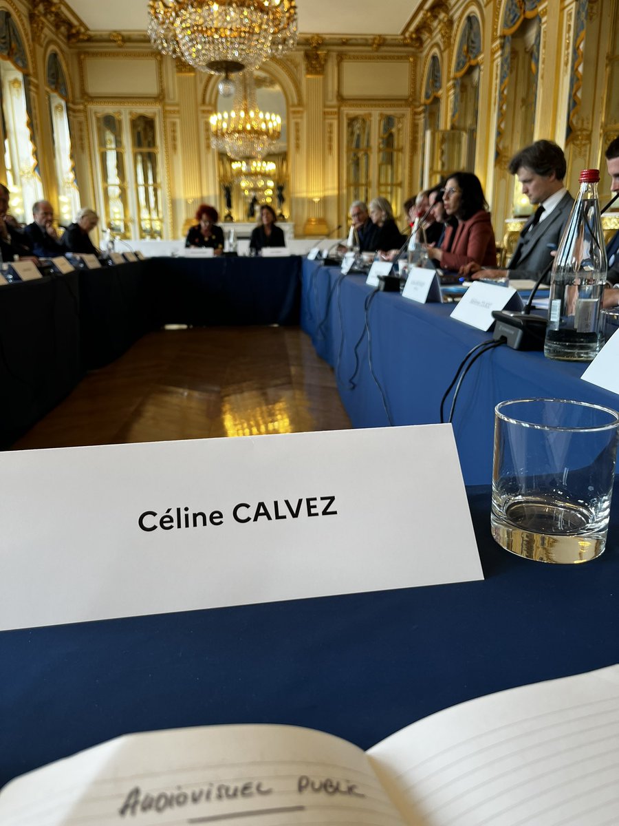 celinecalvez's tweet photo. Comme elle s’y était engagée lors des discussions sur la suppression de la #redevancetv cet été, la ministre @RimaAbdulMalak a réuni les parlementaires @AssembleeNat @Senat. Nous travaillerons de concert pour refonder l’audiovisuel public et lui donner un avenir fort et durable. https://t.co/uEbYgevP61