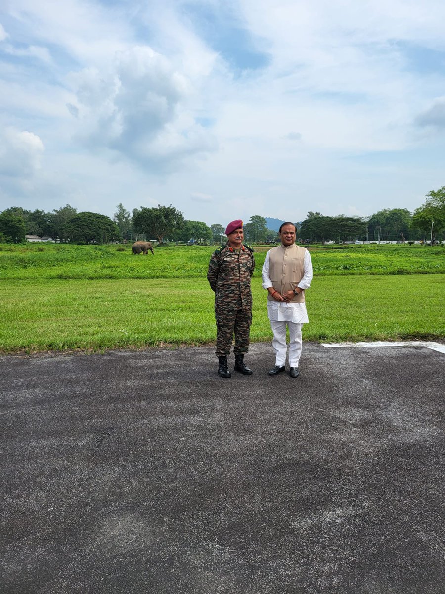 himantabiswa's tweet photo. Picture with the gentle giant!

Couldn’t help but click a photo with an elephant in the background near the helipad at Narangi Army Cantonment en route Sarthebari with Maj Gen Rajesh Kumar Jha, GOC of 51 Sub Area. https://t.co/1c9fORI6wX