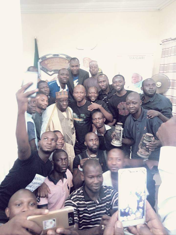LightUpKogi's tweet photo. A personal loss to the @LightUpKogi Movement. Until his demise, The Maigari of Lokoja, HRH, Alh. Muhammadu Kabir Maikarfi III was a strong pillar of support and encouragement to the movement.

May Allah forgive his sins and grant him Aljannah firdaus. https://t.co/iW77deT5EA