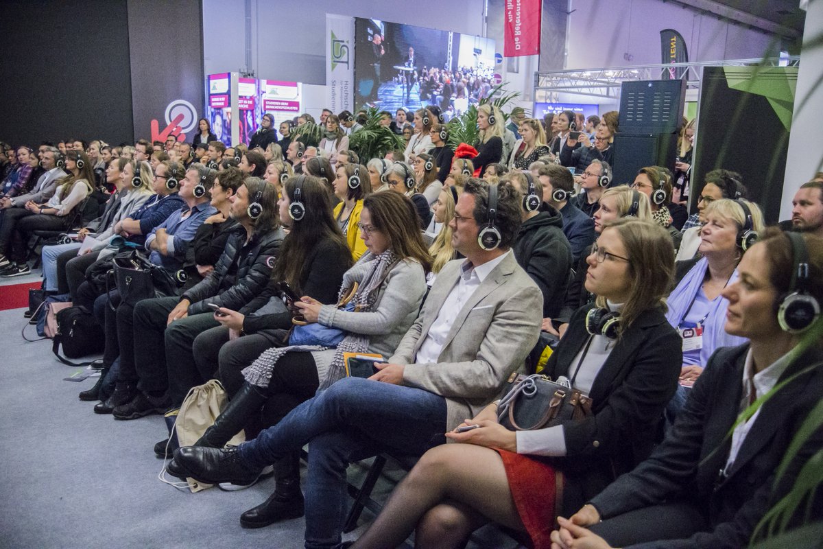 🎆 DIGITAL FORUM zündet großes Themenfeuerwerk auf der @boemesse 2023
bit.ly/memo_media_dig…
📸 Rebekka Afanaseva
#bestofevents #eventbranche #eventplaner #Dortmund #branchentreffen #messe