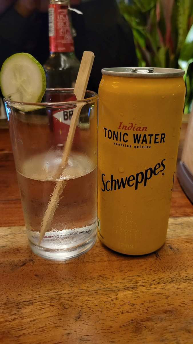 vanwolfer's tweet photo. Gin &amp; Tonic https://t.co/pZVBE2ATB9