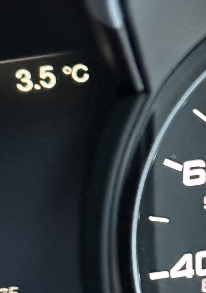 iAaronBurrell's tweet photo. I’d like to shake the warm hand of whoever came up with heated steering wheels. https://t.co/mQ2TqrIUow
