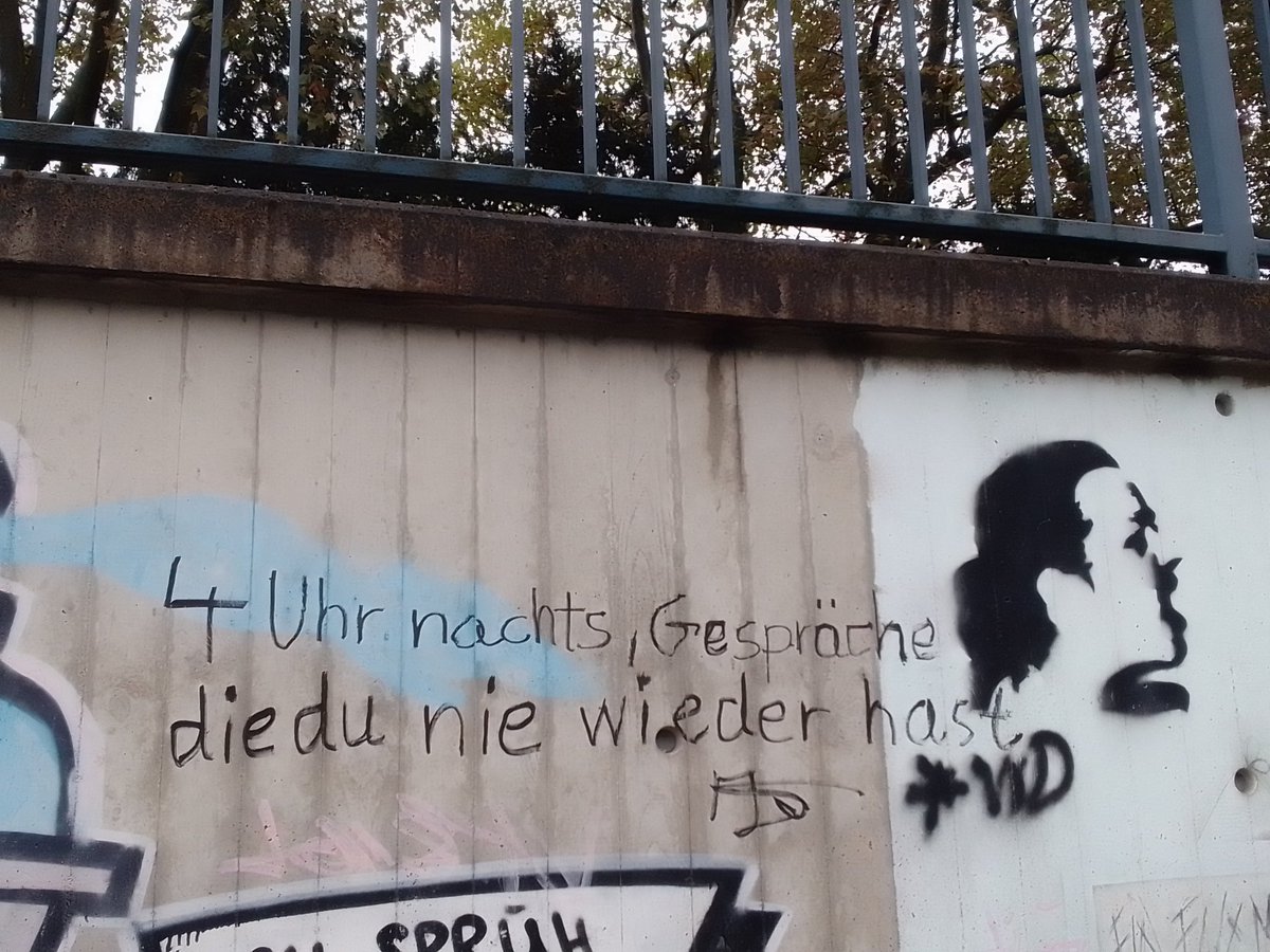 RudigerSinger's tweet photo. Rückblick auf den #Germanistiktag2022 #Germanistentag2022 #Germanistentag
Ganz so spät würde es allerdings nicht... https://t.co/JrpvNtJv4B
