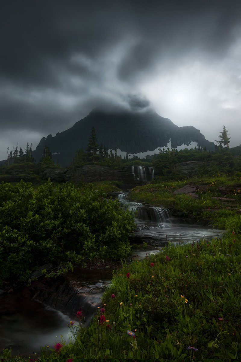 ryandyar's tweet image. Here’s Reynolds Mountain on four different occasions over the course of 15 years. Mountains seem to age way more gracefully than I do.