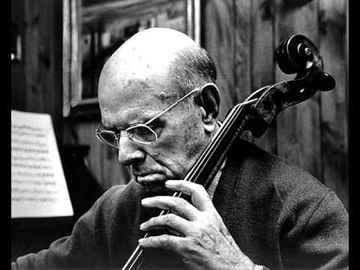 memoria_parets's tweet photo. "I am a Catalan"

#TalDiaComAvui de 1973 moria a l'exili Pau Casals. Violoncel·lista excel·lent, el seu compromís amb la democràcia i la pau el convertiren en un referent de l'antifranquisme arreu del món. La seva interpretació d'El Cant dels Ocells és un himne a la llibertat. https://t.co/kdK1VaSSMO