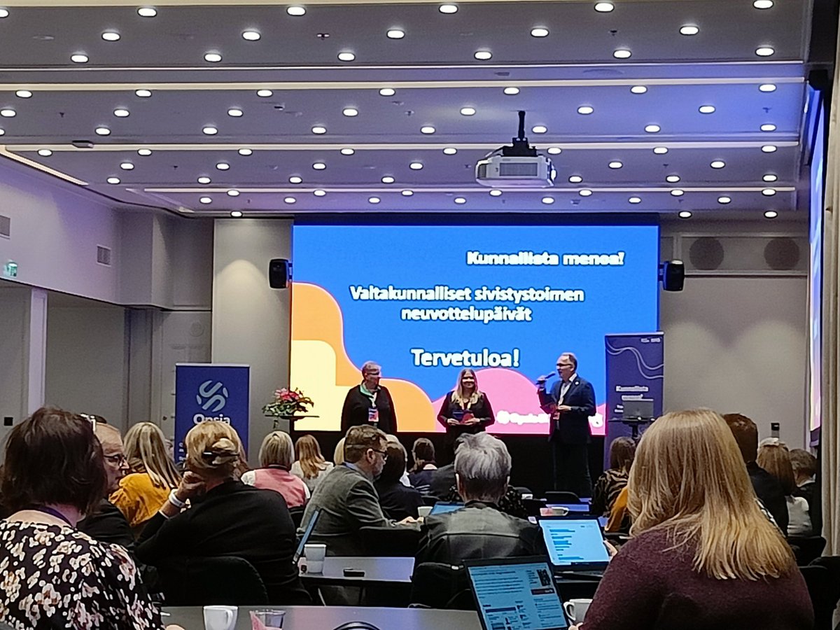 JLtwiitti's tweet photo. Juuri alkamassa #sivistysjohto seminaari. Mukavasti porukkaa paikalla. Kaksi päivää tärkeiden asioiden äärellä kollegoita tavaten. @Kuntaliitto ja @FCG_Group #yhdessä https://t.co/AB5aQFrwNp