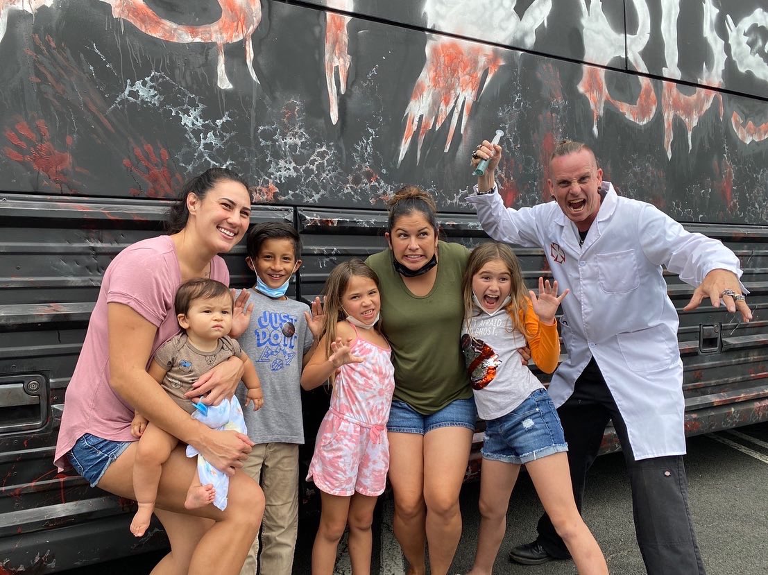 ghostbushawaii's tweet photo. Halloweens around the corner, who’s excited??🎃 Can’t wait to see our victims dress up in their costumes!! 
Everyday 4pm-8:30pm(last seating)

#ghostbushawaii #halloween #oahuhawaii #waikikihawaii #marriottwaikiki #hawaiitour #japanesehorror #hauntedhouse #hauntedbus https://t.co/d0STCZDaZ1
