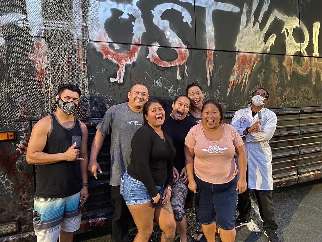ghostbushawaii's tweet photo. Halloweens around the corner, who’s excited??🎃 Can’t wait to see our victims dress up in their costumes!! 
Everyday 4pm-8:30pm(last seating)

#ghostbushawaii #halloween #oahuhawaii #waikikihawaii #marriottwaikiki #hawaiitour #japanesehorror #hauntedhouse #hauntedbus https://t.co/d0STCZDaZ1