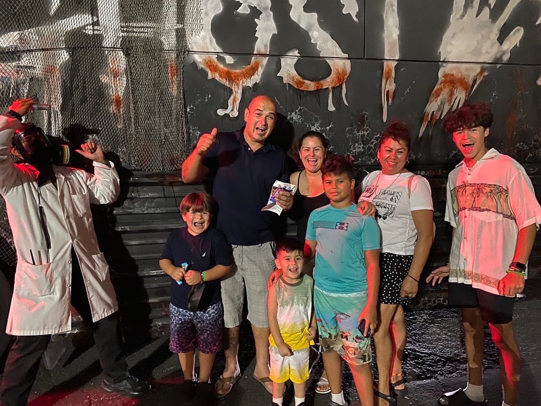 ghostbushawaii's tweet photo. Halloweens around the corner, who’s excited??🎃 Can’t wait to see our victims dress up in their costumes!! 
Everyday 4pm-8:30pm(last seating)

#ghostbushawaii #halloween #oahuhawaii #waikikihawaii #marriottwaikiki #hawaiitour #japanesehorror #hauntedhouse #hauntedbus https://t.co/d0STCZDaZ1