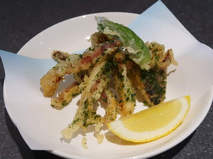 hirokiatarashi's tweet photo. 60を超える新潟地酒の蔵から選りすぐった銘酒と新潟の食を愉しめる銘店です！新宿・新潟地酒と旬肴　ぼんや

https://t.co/R4cJCOCTHO #居酒屋 #新潟地酒 #ぼんや #新宿三丁目 https://t.co/XQvj5ngqlS