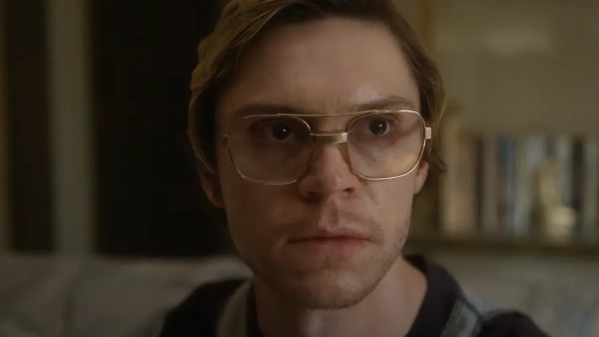 FlyVPN's tweet photo. New dramas ，Evan Peters play a character that is a serial killer so badevan.

Use #FlyVPN to unlock more his works from anywhere.👉https://t.co/arVBqKv3kp https://t.co/BOdpzo5xDU