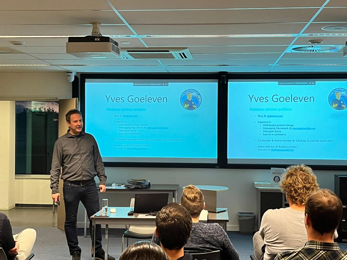 BuildingBruges's tweet photo. We want to thank @YvesGoeleven  again for the talk he gave yesterday about the challenges he encountered when creating an offline capable PWA.
See you on our next #event on 30/11. @FredericPape will talk about improving quality in #softwaredevelopment. Details to follow. https://t.co/mm5JYttwfv