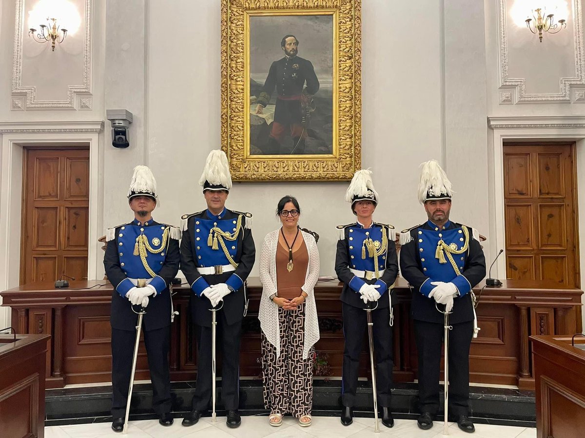 🥳Feliç dia de sant miquel, el patró de la Guàrdia Urbana👮‍♀️👮. Gràcies per la feina que feu dia a dia!♥ 
<a href="/reusgurbana/">Guàrdia Urbana Reus</a> 
#santmiquel #guardiaurbana