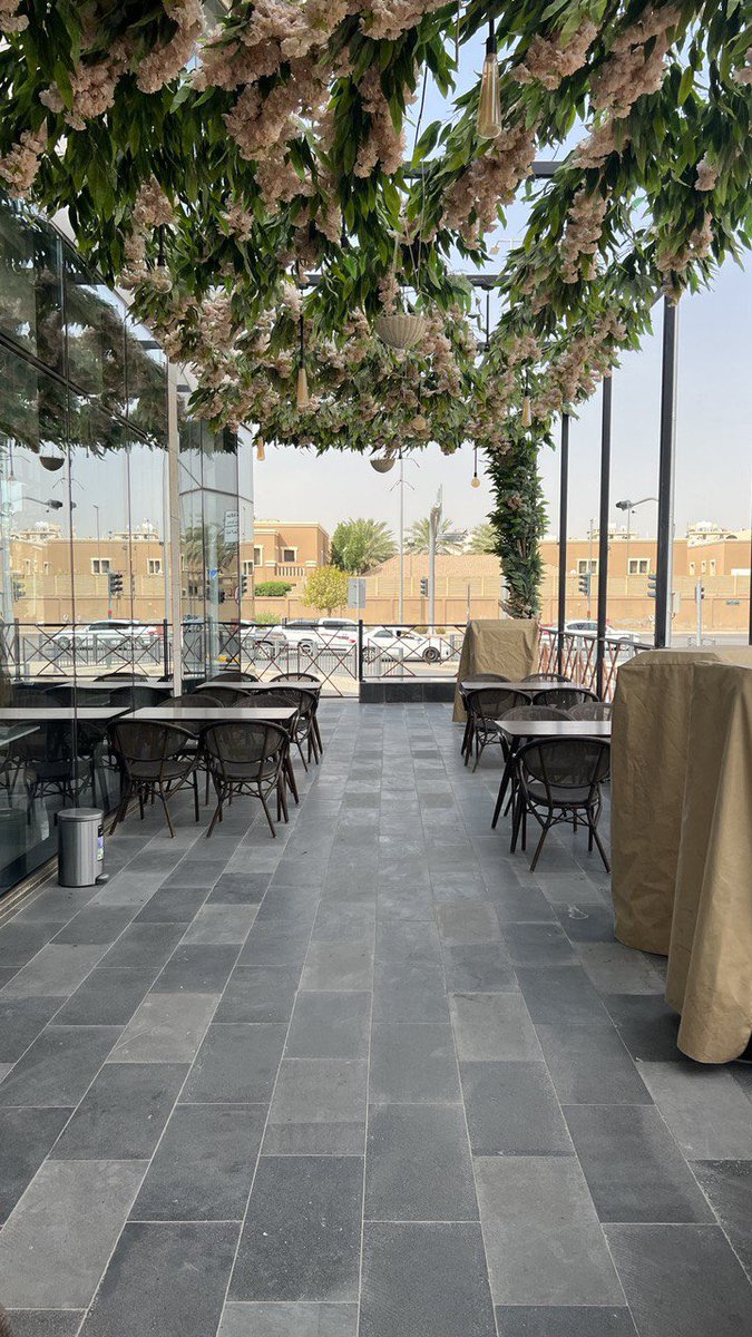 9_comfort's tweet photo. مطعم ولاونج مزاميز @mazameezksa 

من أجمل اللاونجات في شرق الرياض ، مكان جديد وكبير والجلسات فيه متعددة + يوجد جلسات بخصوصية تامة 🚪 

متواجدين طوال اليوم ( فطور - غداء - عشاء )
أيضاً متوفر عندهم القهوة والحلويات 😍

جربنا الفطور وكان مميز 👍🏼

موقعهم :
https://t.co/kUHHCG35u9 https://t.co/pGOZtX4N12