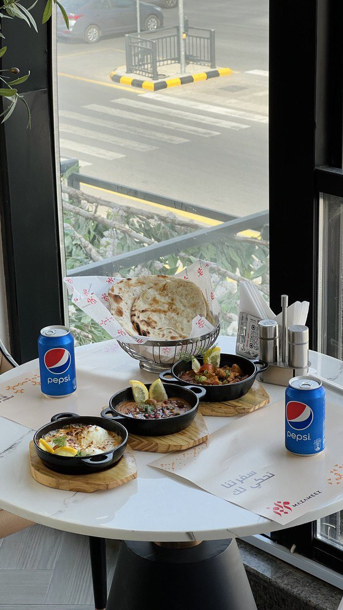 9_comfort's tweet photo. مطعم ولاونج مزاميز @mazameezksa 

من أجمل اللاونجات في شرق الرياض ، مكان جديد وكبير والجلسات فيه متعددة + يوجد جلسات بخصوصية تامة 🚪 

متواجدين طوال اليوم ( فطور - غداء - عشاء )
أيضاً متوفر عندهم القهوة والحلويات 😍

جربنا الفطور وكان مميز 👍🏼

موقعهم :
https://t.co/kUHHCG35u9 https://t.co/pGOZtX4N12