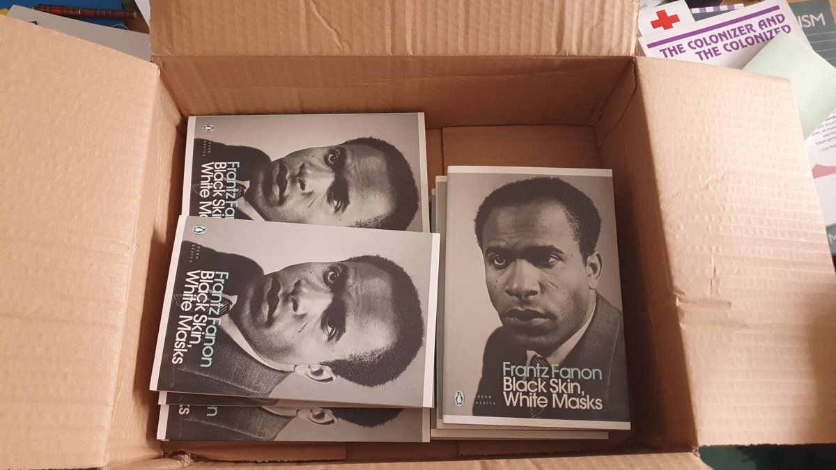 Talked through the intro of Black Skin, White Masks today with @IOEStudyGroup. Kōrero ranged from the multiple meanings of man to the difference in voice & context btwn Foucault and Fanon to differing roles of ethnicity and race in Aotearoa, South Africa, and US.