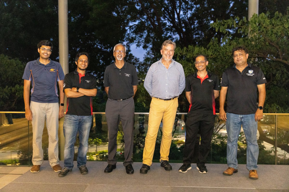 Subnero's tweet photo. #SAUVC2022 was a blast! It was exciting to see 25 teams overcome odds &amp; complete underwater tasks with their #AUV. @manuignatius led a workshop on building underwater networks using #Unetstack. Subnero is glad to be supporting @SauvcSg as co-organisers, judges, divers, &amp; more. https://t.co/Zfvaz9LNRr