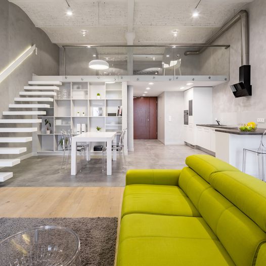 EGW_UK's tweet photo. Glass balustrades can be used inside the home as well as outside!

#glassbalustrades #homedecor #livingroominspo https://t.co/984eBGroKQ