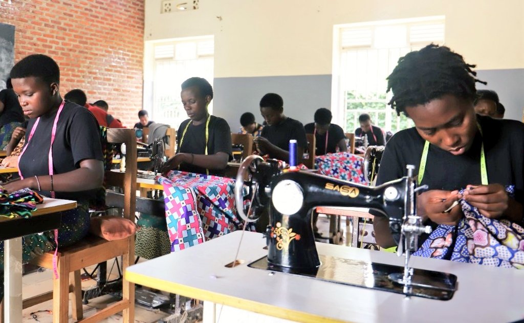 These young women undergoing the #sewing training program are empowered with skills that help them live a decent and dignified life within their society. We love their courage and motivation!

#TeenMothers #empoweringwomen #youthempowerment
#socialtransformation #youthwithvision