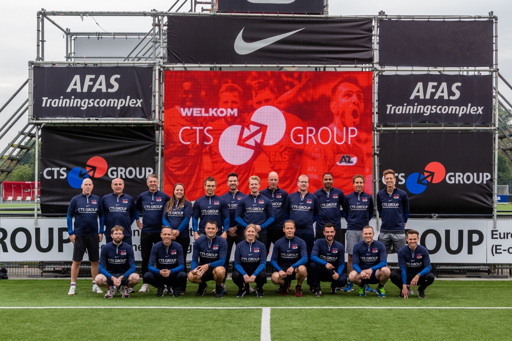 het MST van CTS GROUP was vrijdagmiddag op bezoek bij het Trainingscomplex van AZ. Hierbij werd door Paul Brandenburg (Hoofd Jeugdopleiding) de inspirerende visie op talentontwikkeling gedeeld. Verder werd er een inkijkje gegeven binnen de Jeugdopleiding van AZ.🔴⚪️