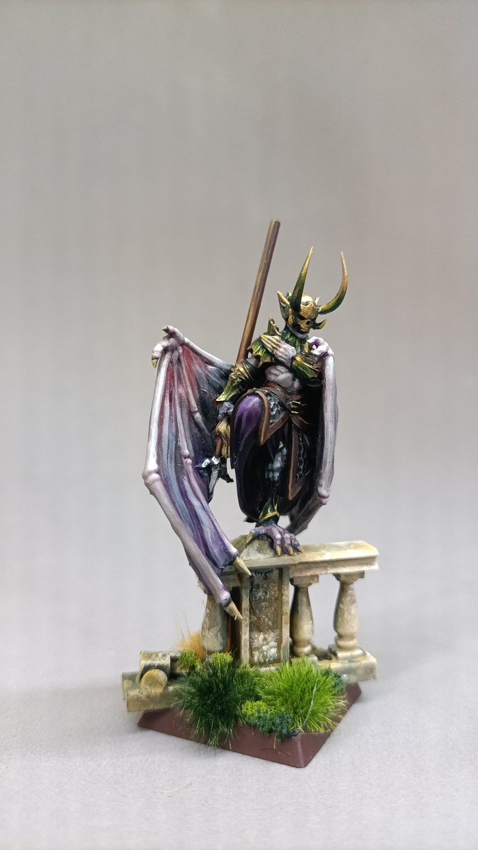 conrasmia's tweet photo. Vampiro alado. Lo he impreso con la idea de ir montando una banda de #nomuertos para #mordheim y ya de paso #frostgrave .
 La verdad, he disfrutado mucho pintando esta mini de @LastSwordMinis 

#3D #3Dprinting #miniatures #miniaturepainting #warhammer #warhammerfantay #undead https://t.co/0yw8QsacjN