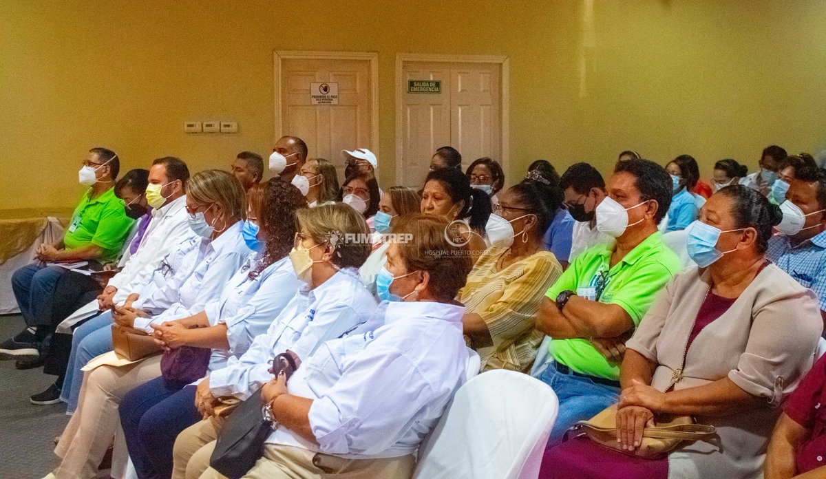 fumatrep's tweet photo. Llevamos a cabo la rendición de cuentas 2021, para dar a conocer la transformación del hospital de Puerto Cortés, ante el gobierno local, la sociedad civil de Puerto Cortes, Cooperantes y demás involucrados.
¡Seguimos trabajando!
#FUMATREP
#HPC
#Honduras https://t.co/npfDkkT7Rt