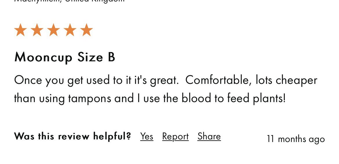 annikawebb_'s tweet photo. Took the plunge to buy a Mooncup so I don’t have to buy pads/tampons etc anymore. Just had a quick look at the reviews and seen this- when I tell you I’m in disbelief 🫠 https://t.co/1aOOAlepMY