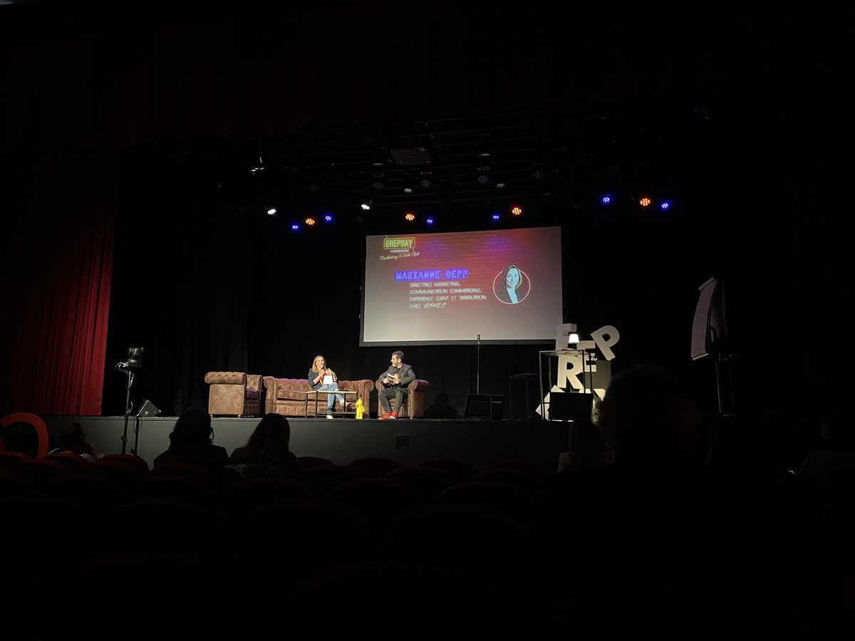SteinJeanne1's tweet photo. Nous voila arrivés à l'@erepday . Première conférence de la journée sur la fluidité de l'omnicanal au service de l'expérience client par Marianne Depp.    Merci à l’@isegmcsst de m'avoir choisie pour représenter l'école ! #erepday #iseg https://t.co/hV626Fdcq5