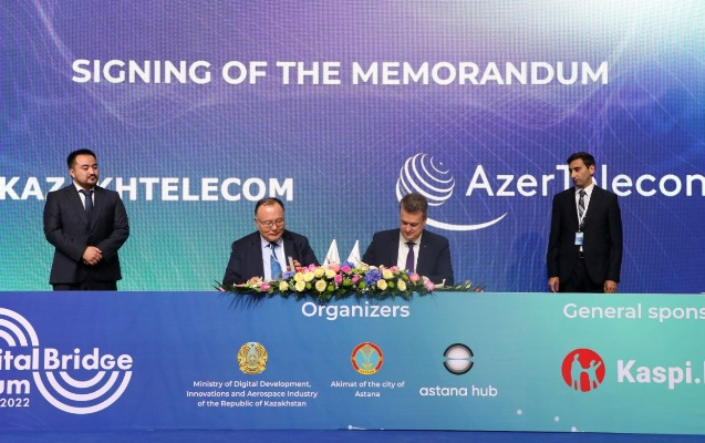 fuadshahbazov's tweet photo. 🚩This is huge, as 🇦🇿🇰🇿 state Telecommunication companies signed a new memorandum in #Astana to lay down the foundation of a new fiber-optic cable along the bottom of the #CaspianSea dubbed as Trans Caspian Fiber Optic Connector Line as a part of #DigitalSilkWay project. https://t.co/8YNa9HGTM3